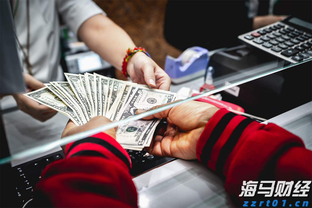 特朗普宣布黄金免征关税 金价创三个月最大单日跌幅