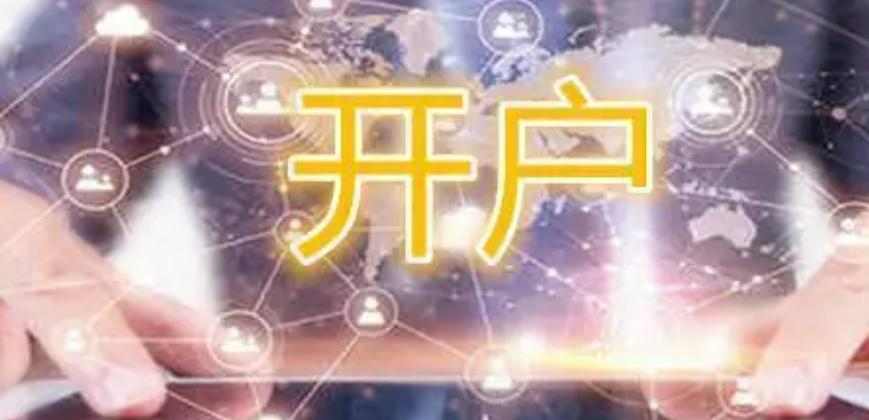 【新春走基层】我市交警全力护航春节假期群众安全出行